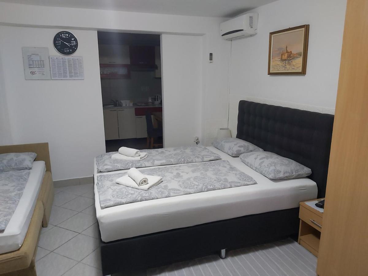Apartmani I Sobe Mara Palit Eksteriør billede